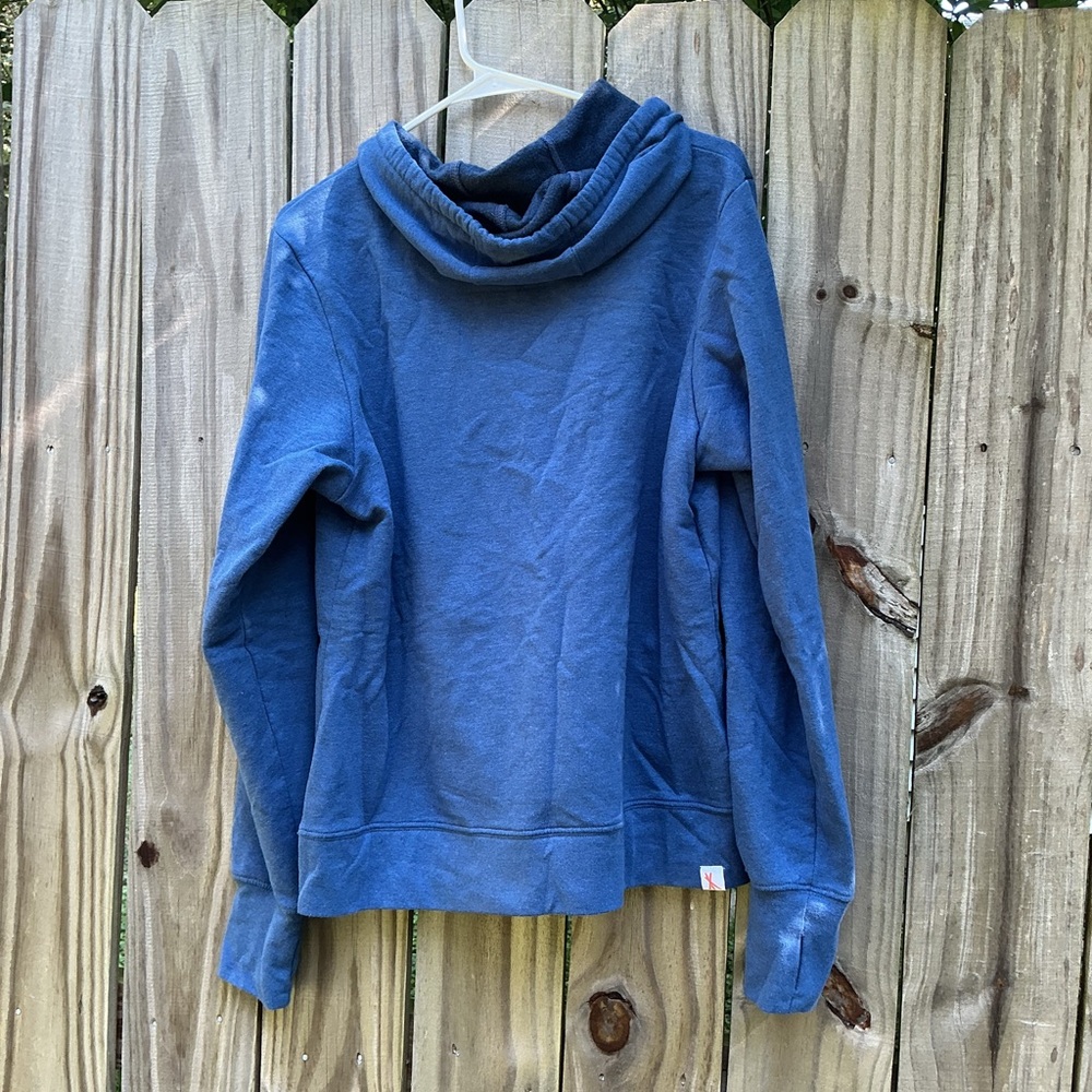 Blue Nashville Predators Hoodie - Picture 3 of 3